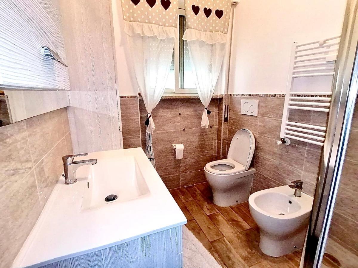 Apartament Relax Zambrini Lido di Ostia Zewnętrze zdjęcie