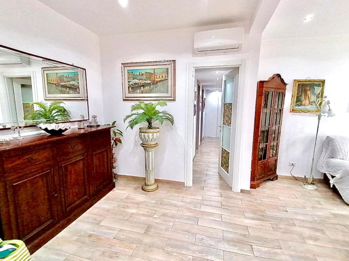 Apartament Relax Zambrini Lido di Ostia Zewnętrze zdjęcie